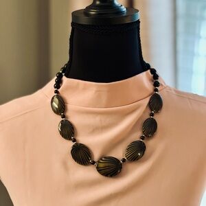 Elegant Black and Gold Necklace